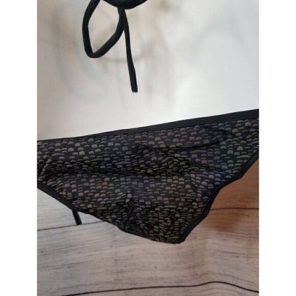 Women's 2 Piece Reflective Mermaid Bikini Small - Picture 8 of 10